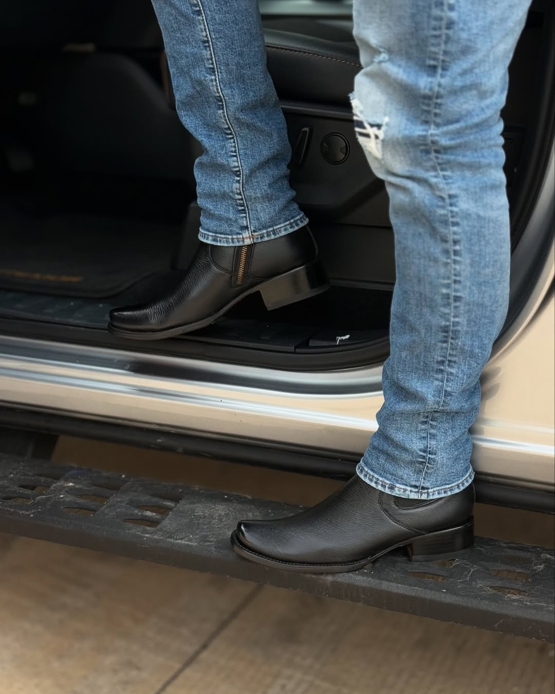 Men's Cowhide Black Zipper Boots