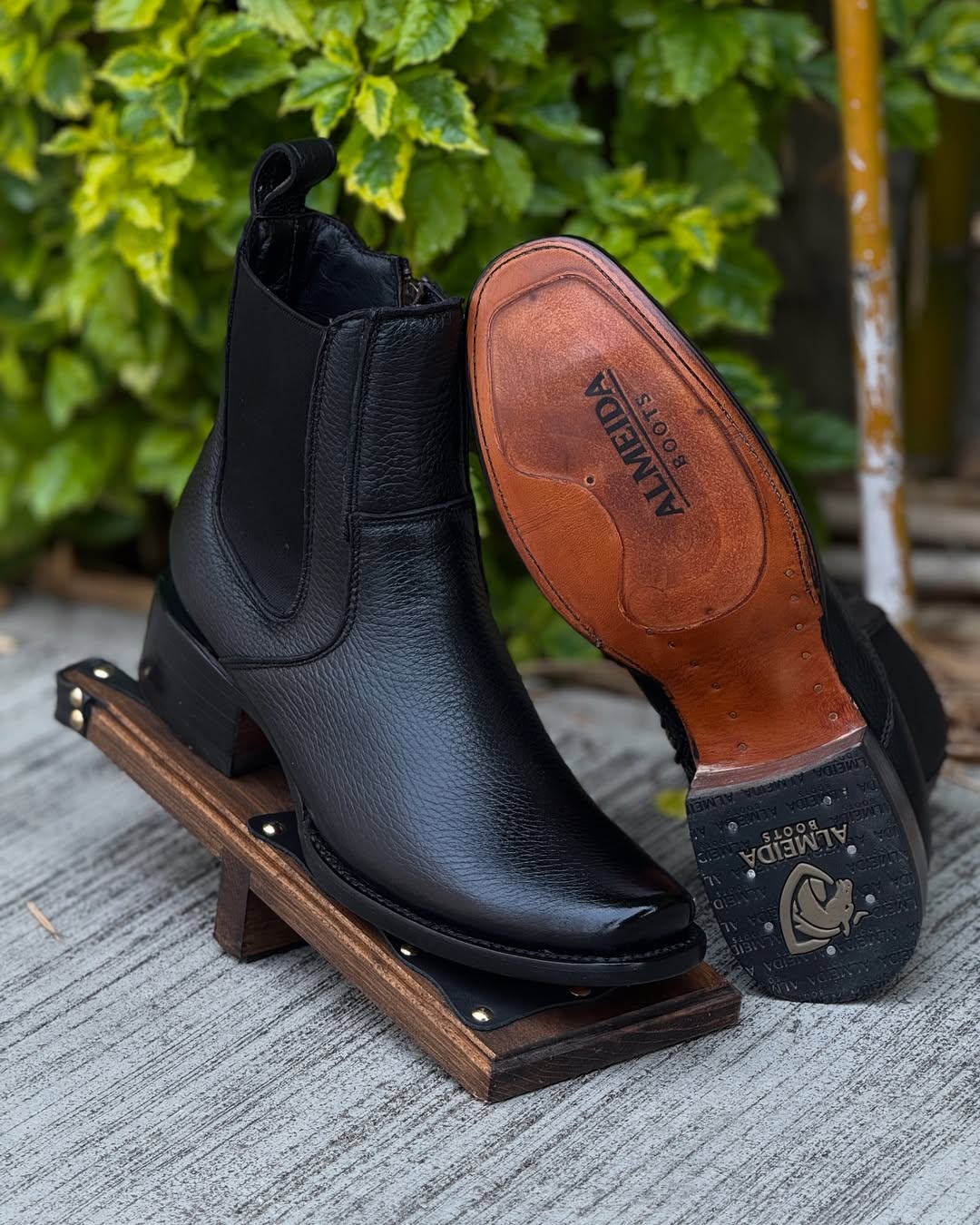 Men's Cowhide Black Zipper Boots