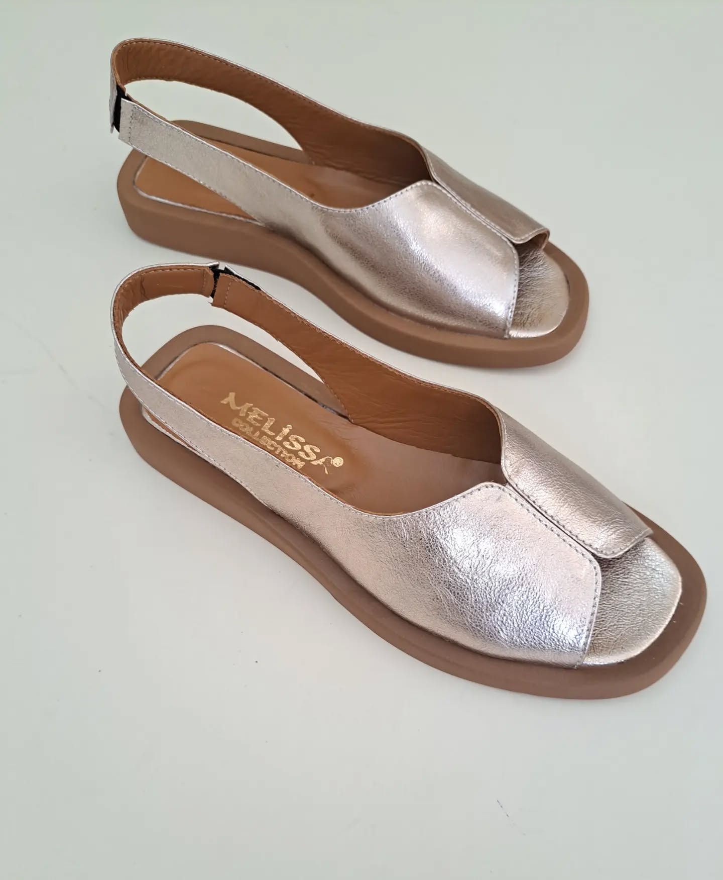 Fishmouth Flip-on Flat Sandals