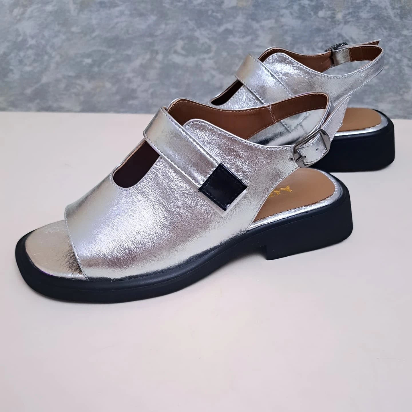 Elegant Shiny Metallic Strap Sandals