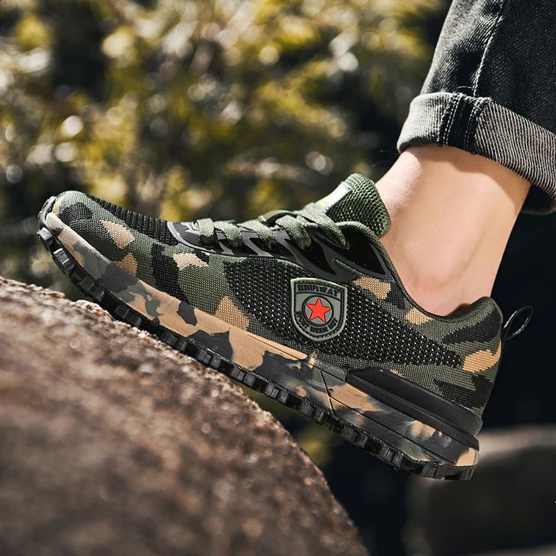 Men's Camouflage Sports Shoes