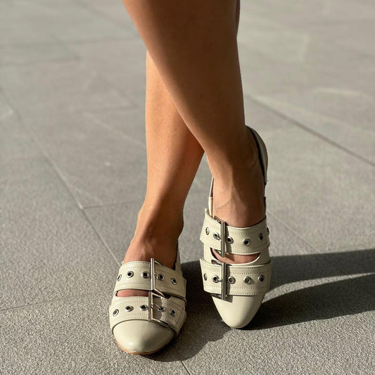 Versatile Ivory Double-buckle Metal Eyelets Casual Shoes For Women