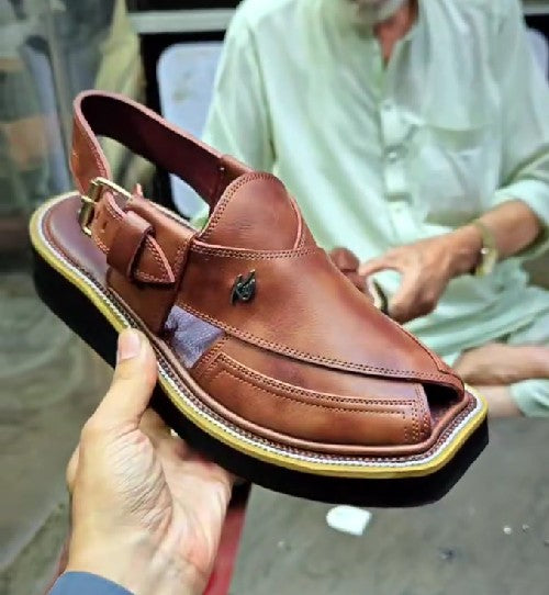 Handmade Men's Brown Texture Leather Square Toe Sandals