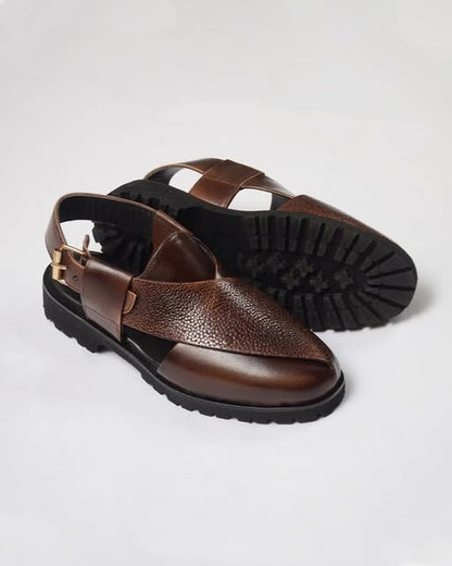 Elegant Men's Leather Sandals With Textured Pattern