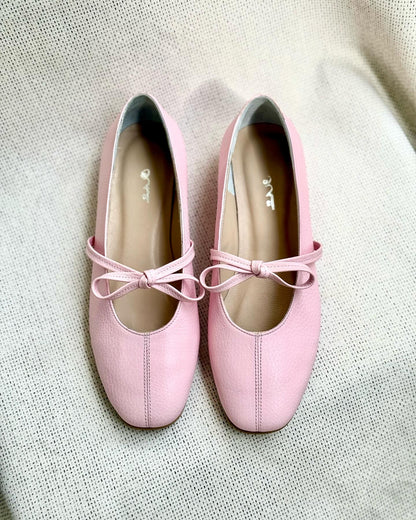 Cowhide Bow Low-heeled Shoes