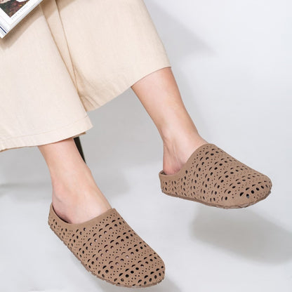Hollow Carved Closed Toe Soft-soled Shoes