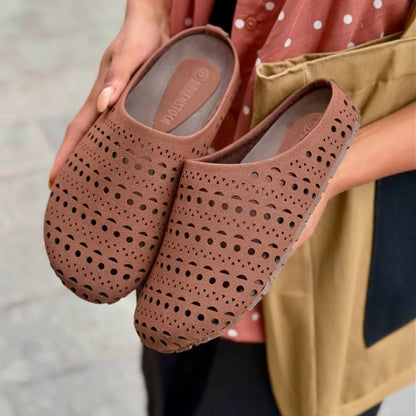 Hollow Carved Closed Toe Soft-soled Shoes