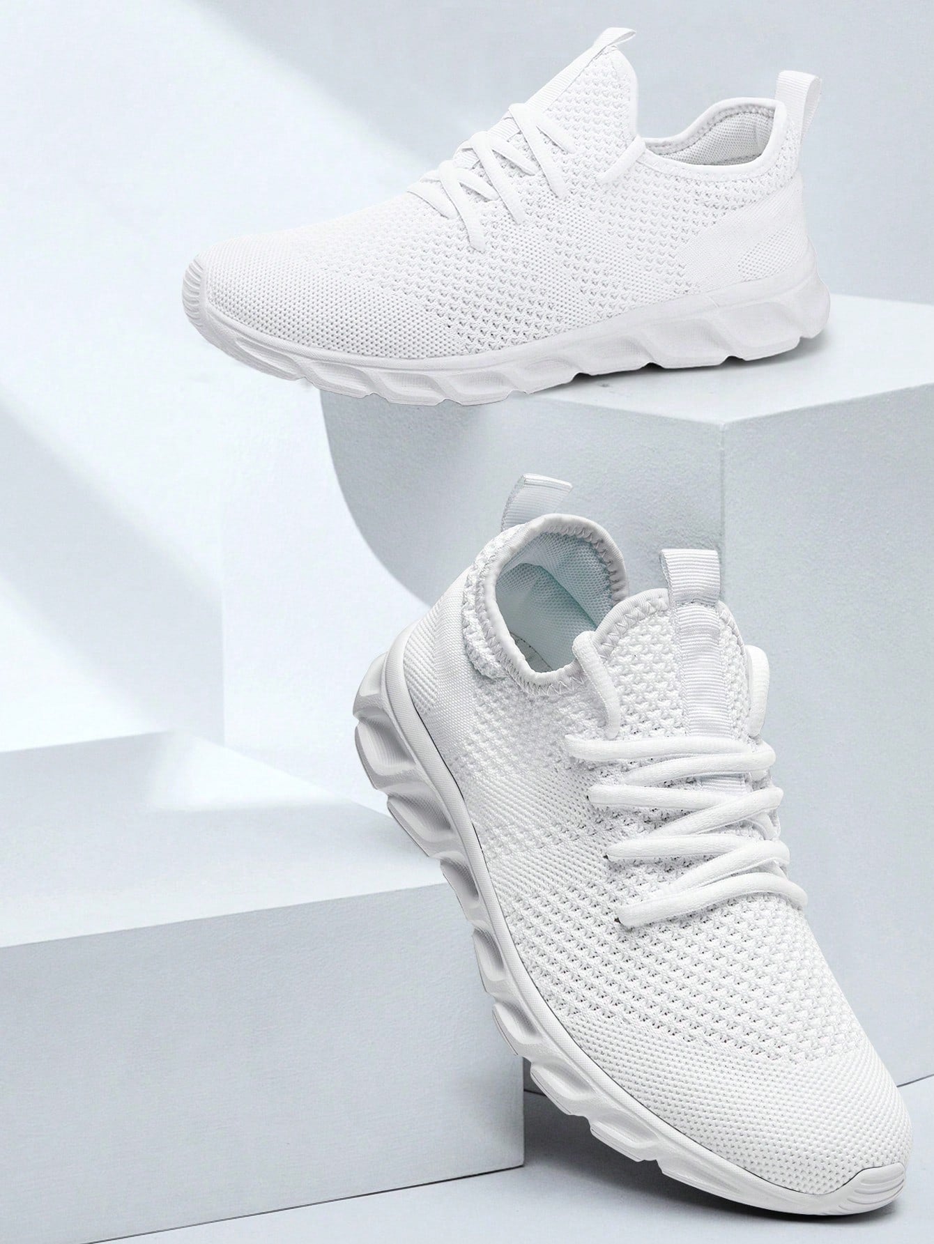 Men's Lightweight Mesh Breathable Athletic Sneakers