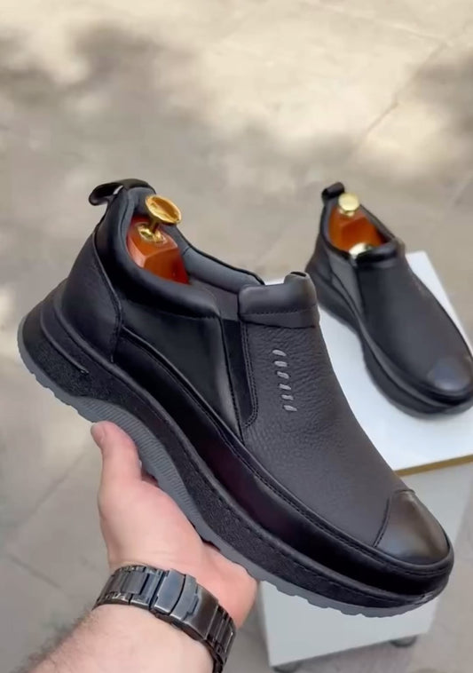 Durable Men's Casual Shoes