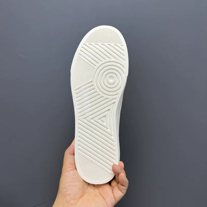 Genuine Cowhide Leather Soft Upper Lace-up Skate Shoes