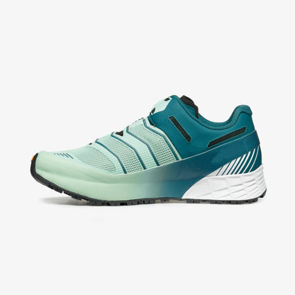 Snug Trail Running Shoe