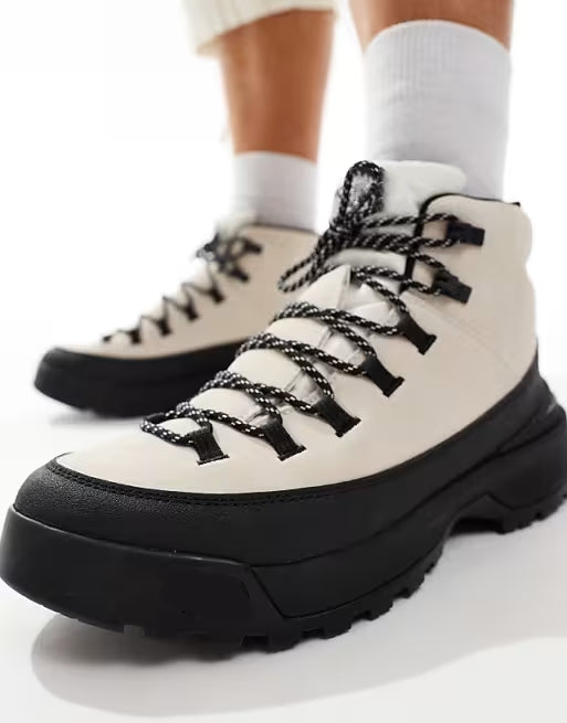 Urban Hiking Shoes