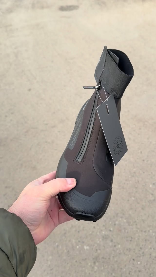 Waterproof Outdoor High-top Hiking Boots