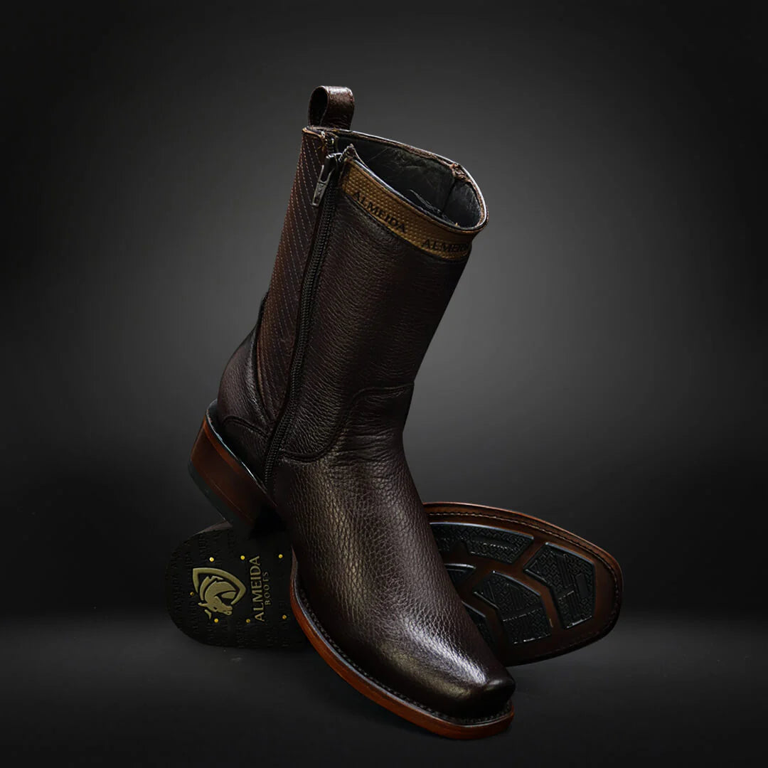Square-toe Lychee Leather Cowboy Boots