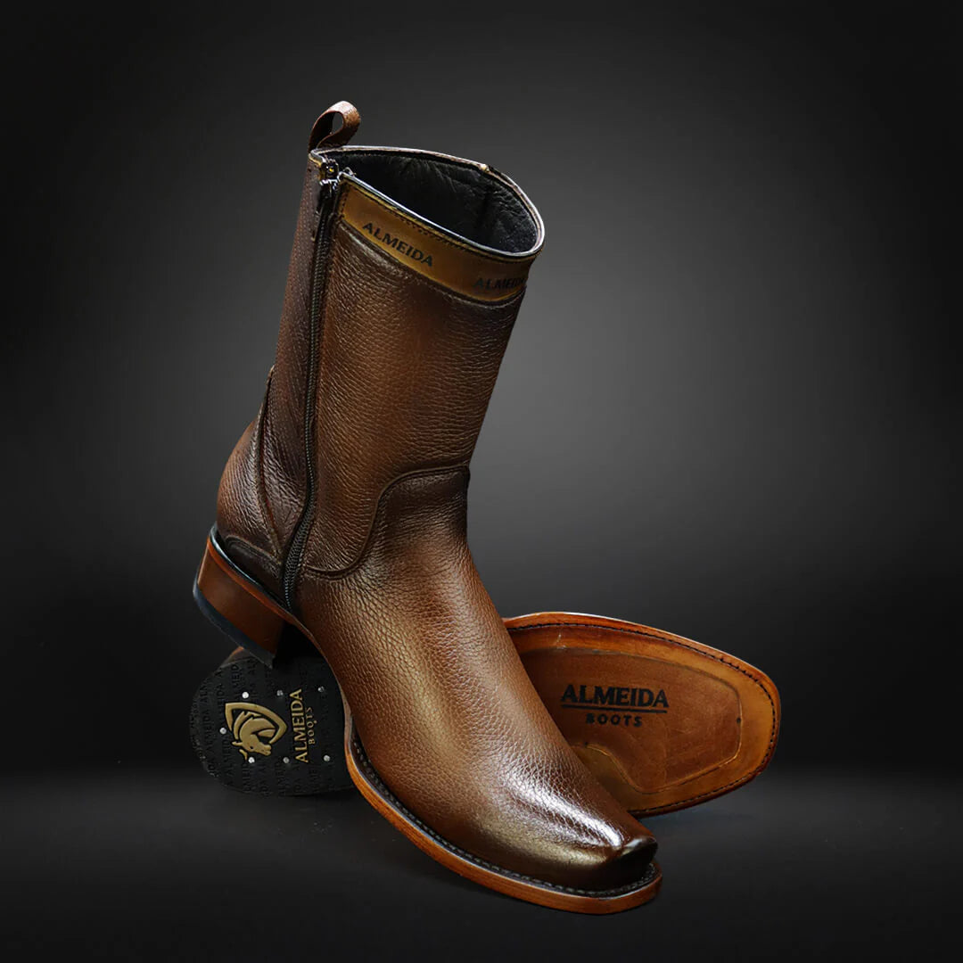Square-toe Lychee Leather Cowboy Boots
