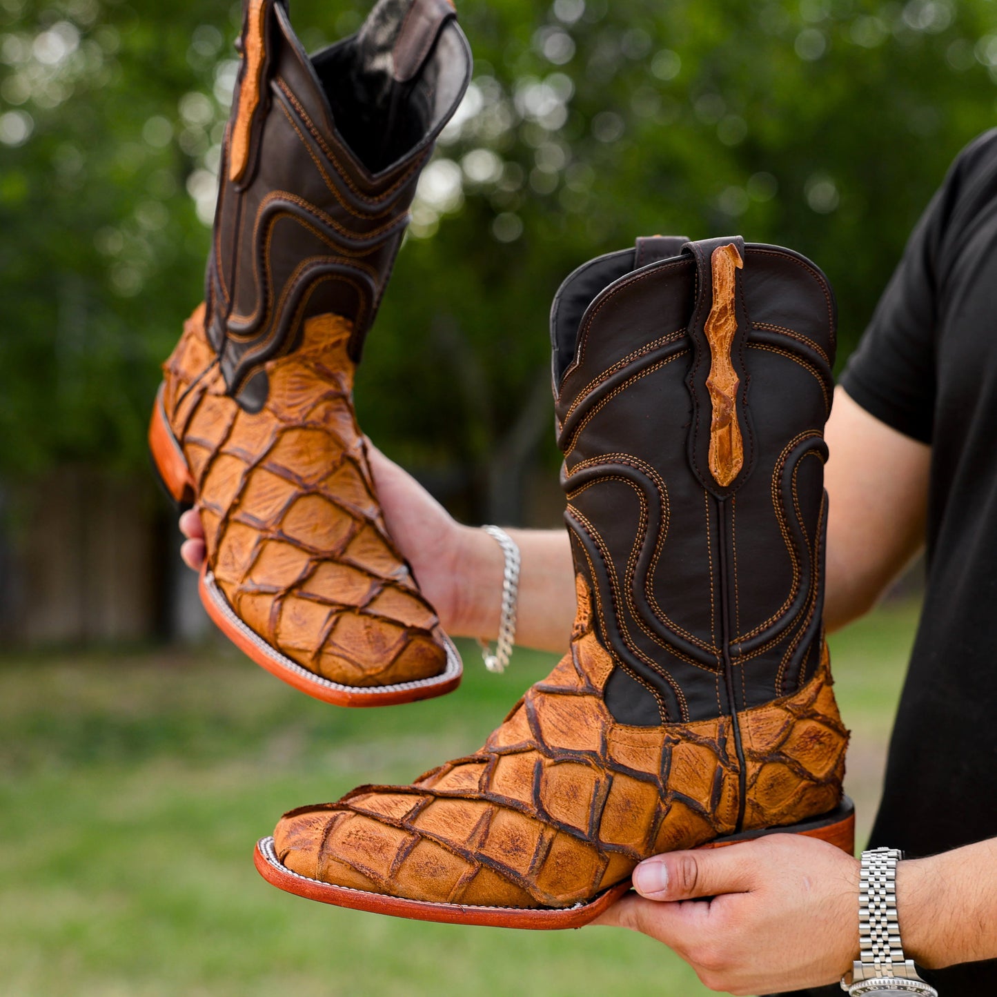 Square Toe Matte Rustic Piraroucu Leather Boots